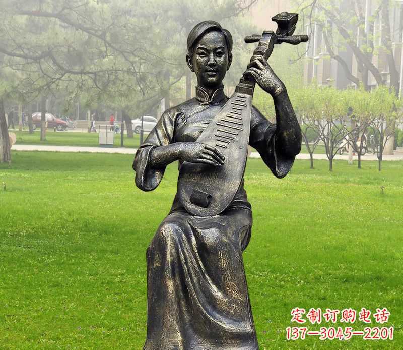 黄冈弹琵琶的人物铜雕塑