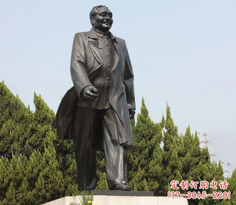 黄冈邓小平公园伟人铜雕
