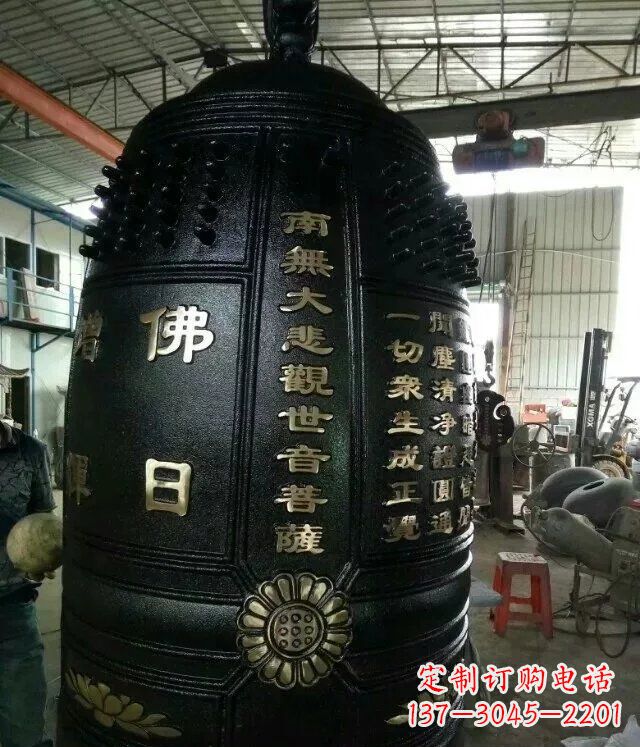 黄冈精美铜雕铜钟