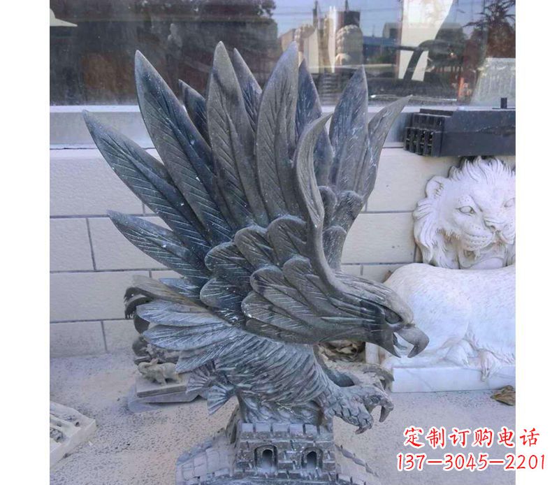 黄冈动物雄鹰石雕