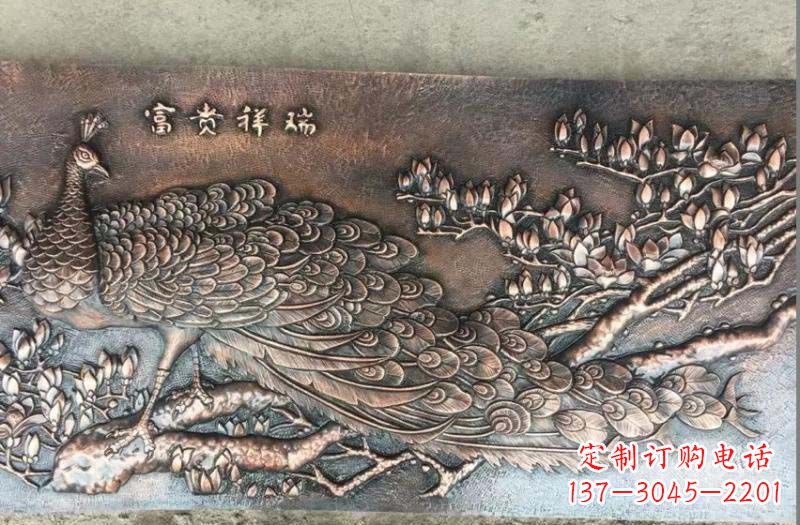 黄冈精美锻铜孔雀雕塑