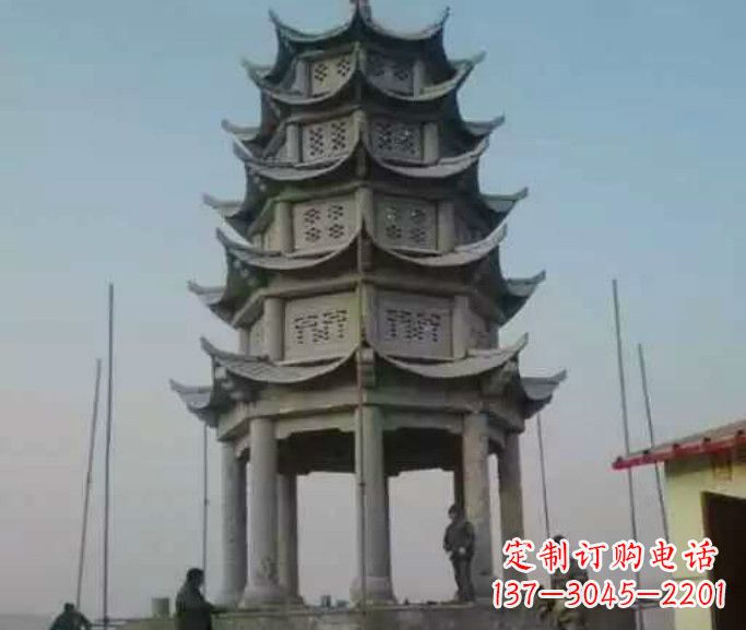 黄冈精美绝伦的多层凉亭石雕