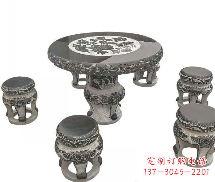 黄冈仿古圆形石桌凳雕塑