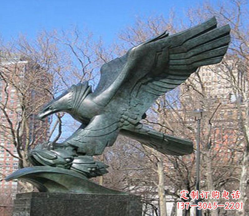 黄冈飞鹰石雕动物景观雕塑