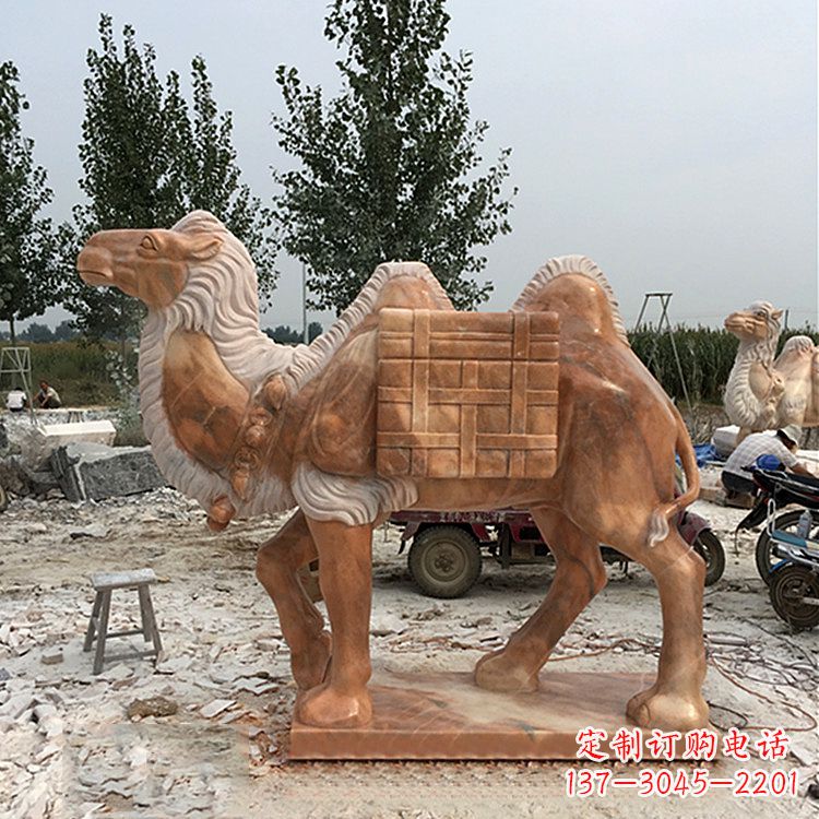 黄冈负重骆驼雕塑—晚霞之红