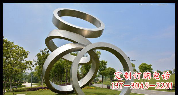 黄冈铭记匠心的不锈钢折叠圆环景观雕塑