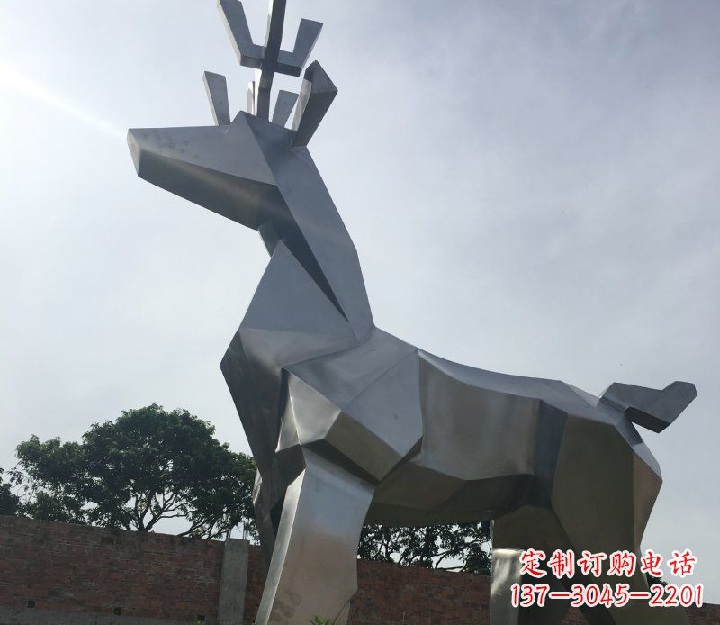 黄冈不锈钢几何鹿雕塑