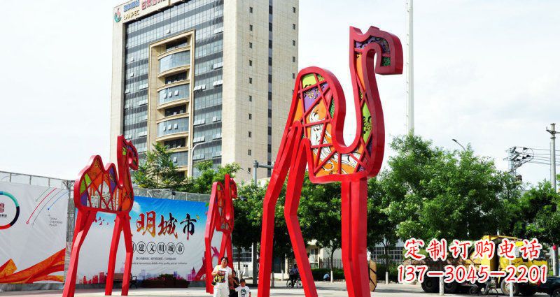 黄冈品质精良的公园不锈钢骆驼雕塑