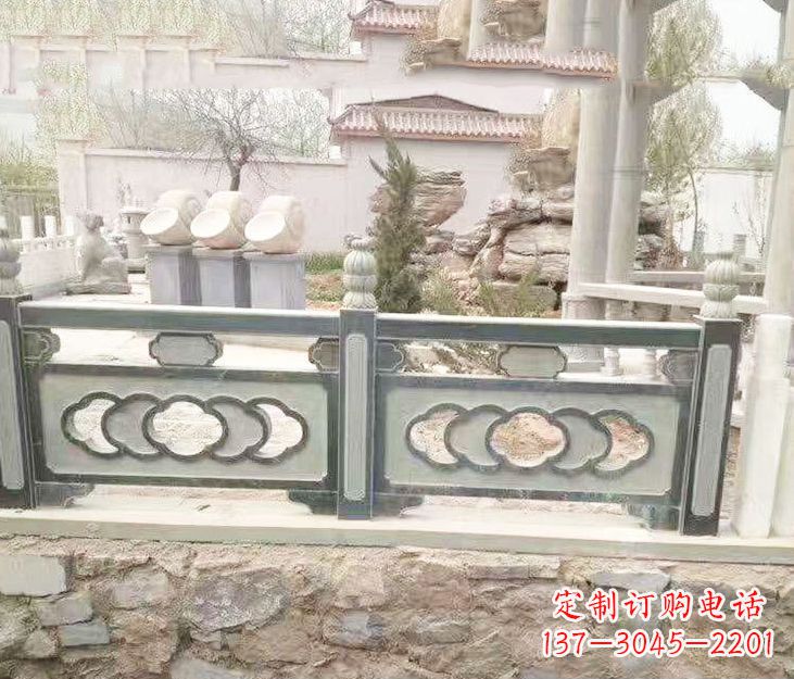 黄冈公园仿古风格栏板石雕