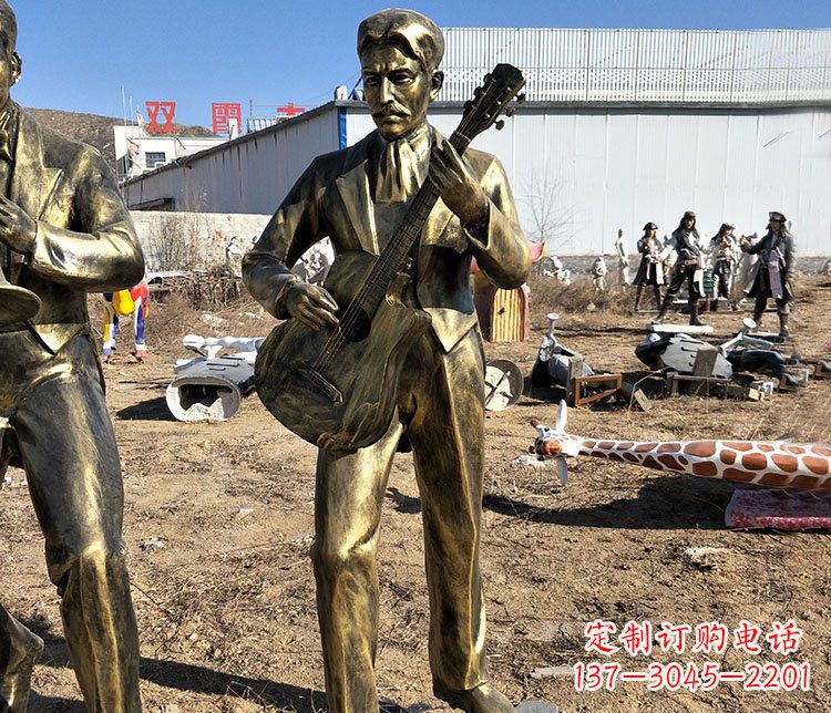 黄冈公园景观弹吉他的人物铜雕摆件
