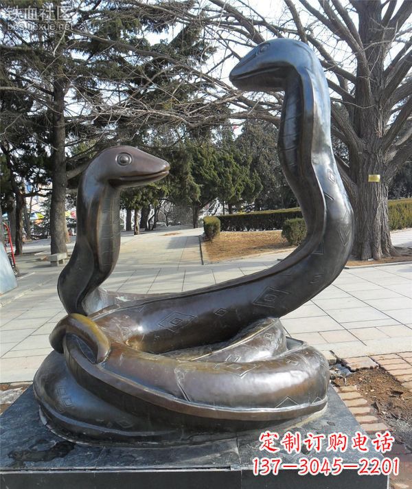 黄冈公园景观动物蛇铜雕