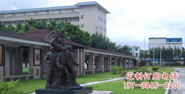 黄冈公园军人人物铜雕