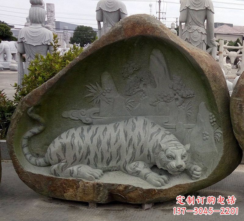 黄冈营造自然璀璨,浓厚动物气息的老虎雕塑