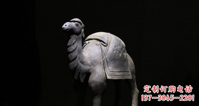 黄冈公园骆驼动物铜雕 (3)