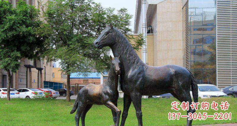 黄冈公园母子马动物铜雕