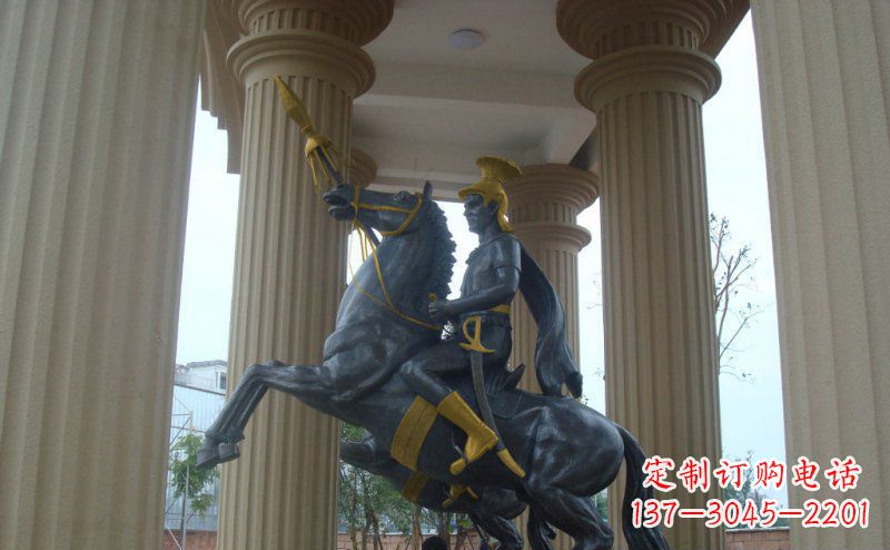 黄冈公园骑马的罗马士兵人物铜雕