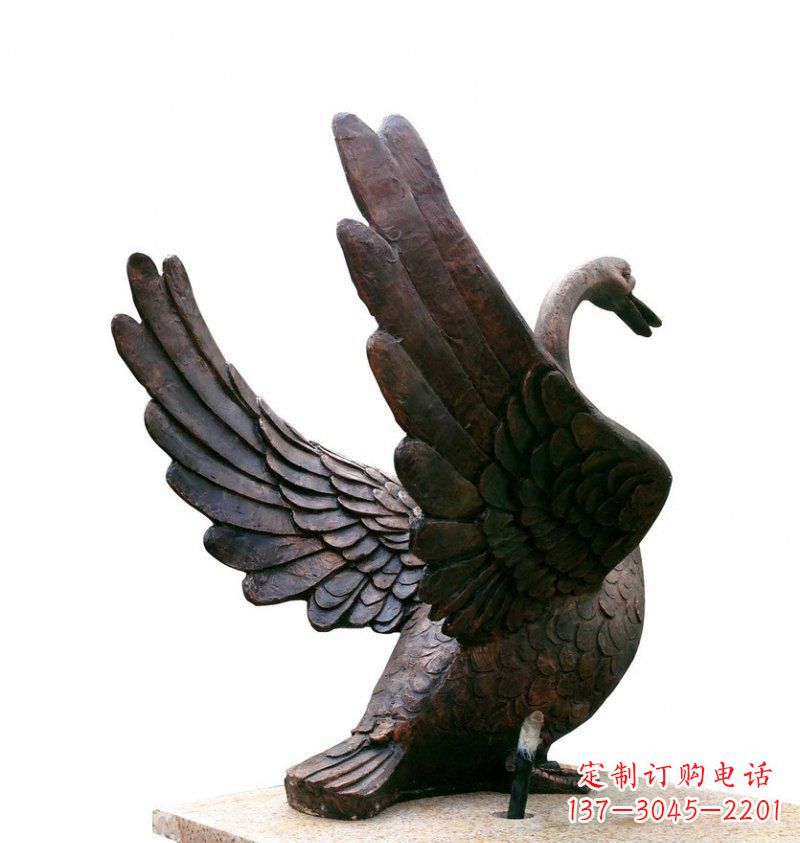 黄冈公园展翅的天鹅动物铜雕