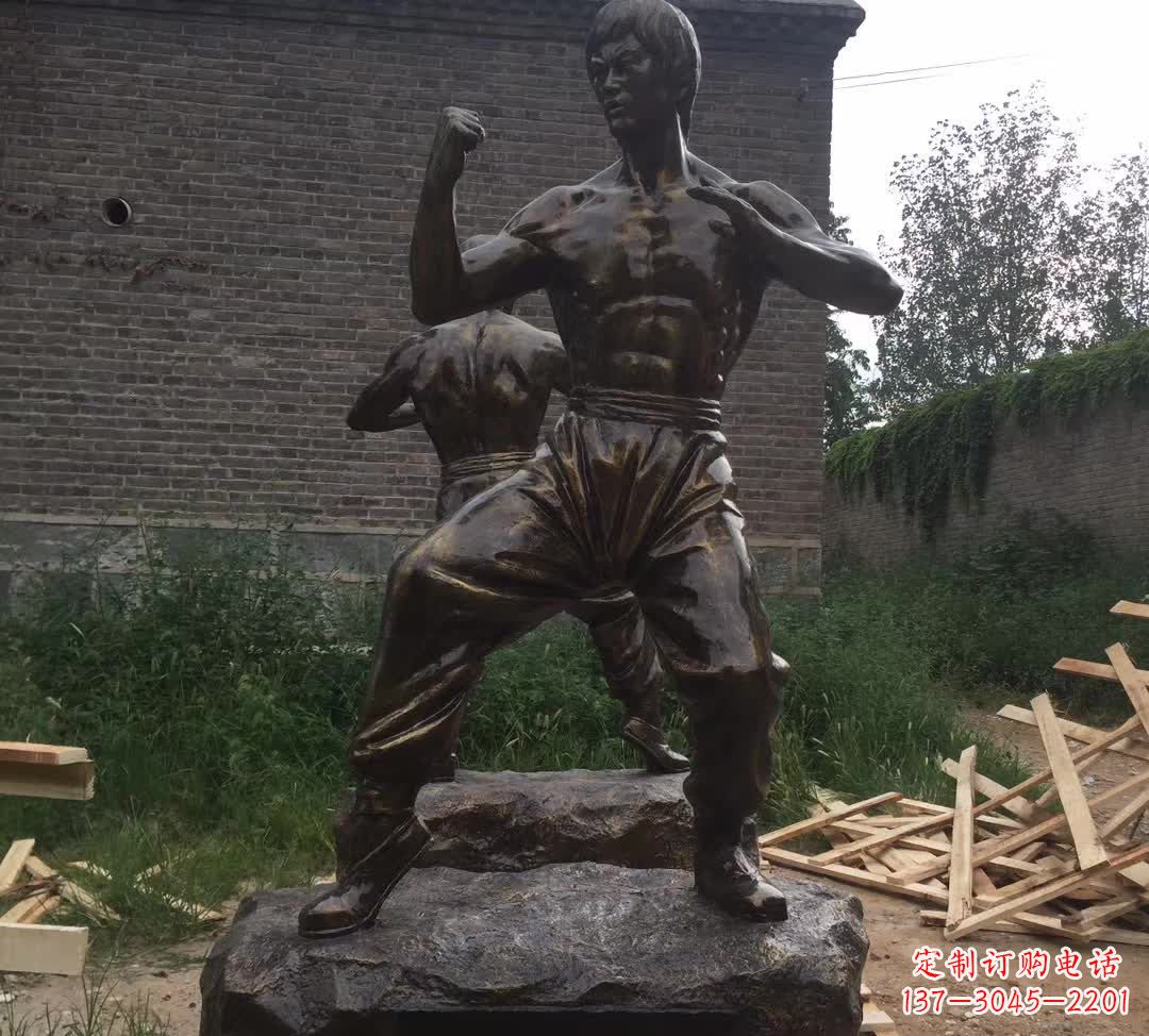 黄冈功夫之王李小龙广场铜雕