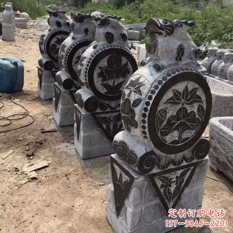黄冈古代无雕刻门墩
