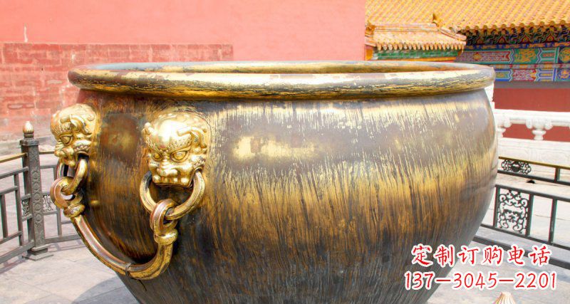 黄冈故宫圆形水缸铜雕,展现古典典雅之美