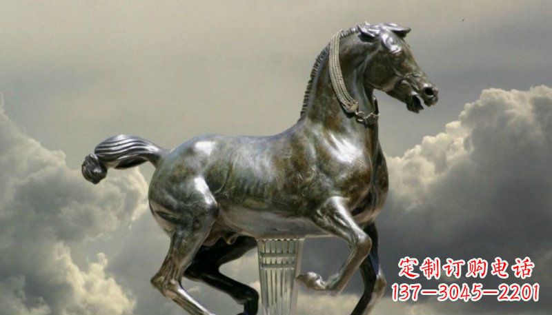 黄冈铜雕艺术品:纯手工雕刻的奔马铜雕
