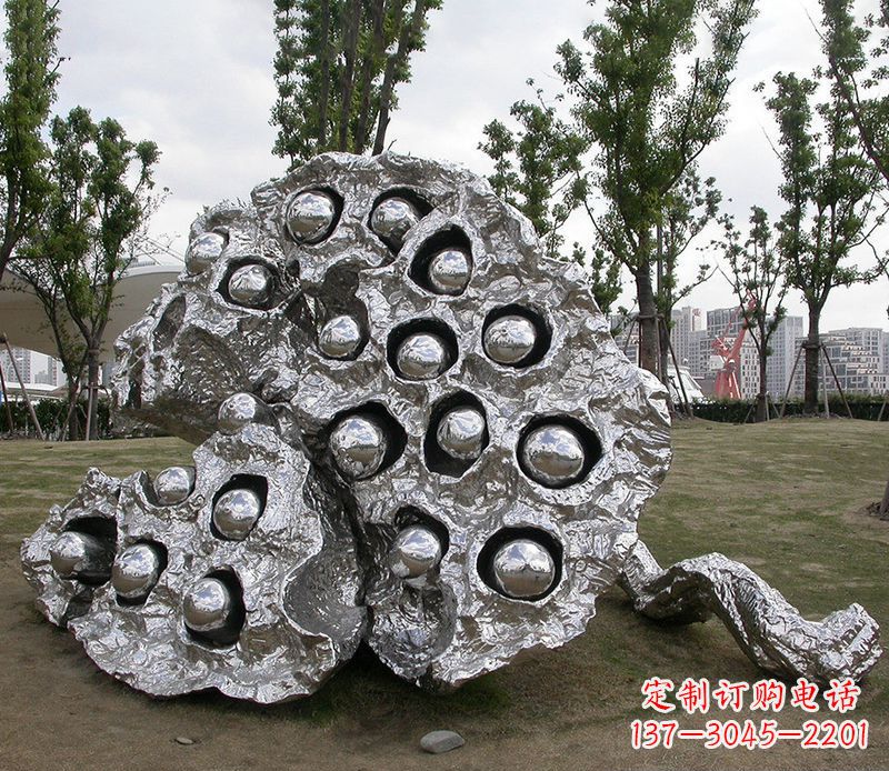 黄冈广场不锈钢莲蓬雕塑
