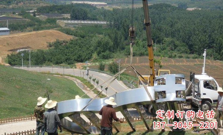 黄冈广场不锈钢竖琴雕塑