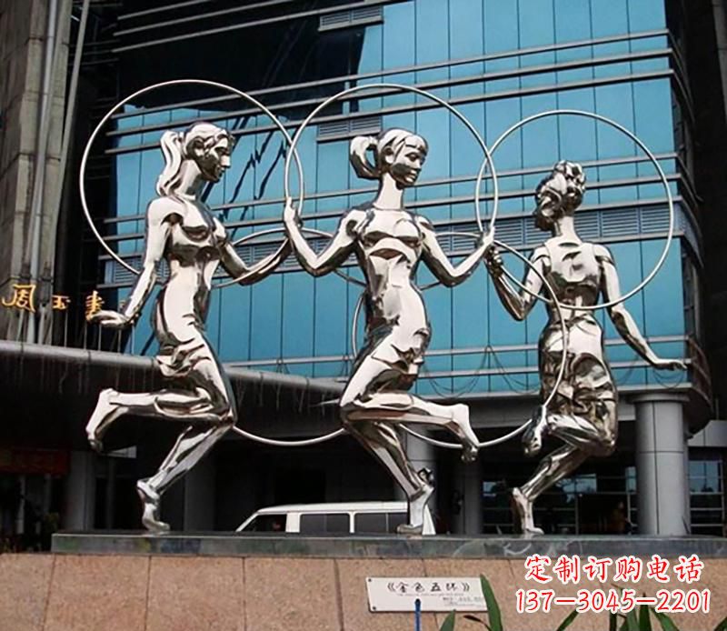 黄冈广场不锈钢跳舞美女景观雕塑