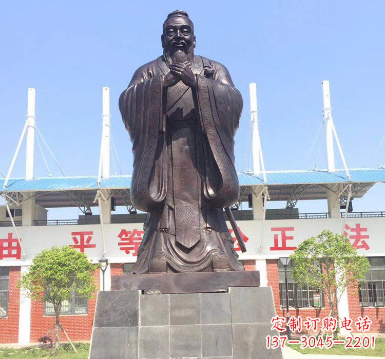 黄冈广场孔子雕塑