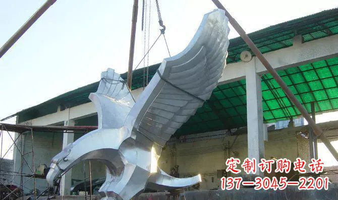 黄冈广场老鹰不锈钢雕塑