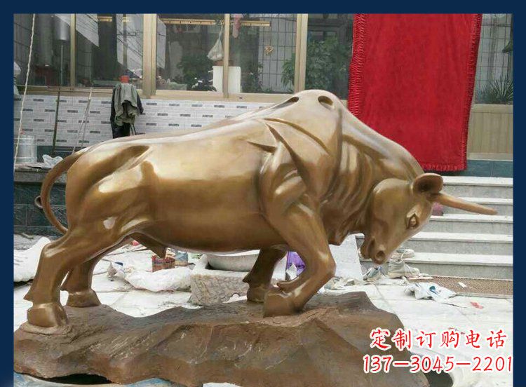 黄冈广场铜雕贴金黄牛动物雕塑