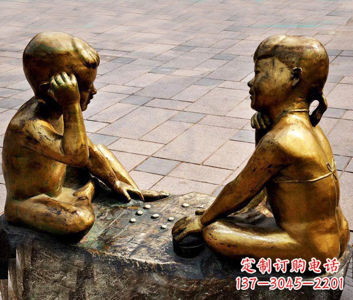 黄冈广场下围棋的小孩小品铜雕