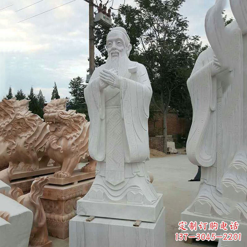 黄冈海外的孔子雕像