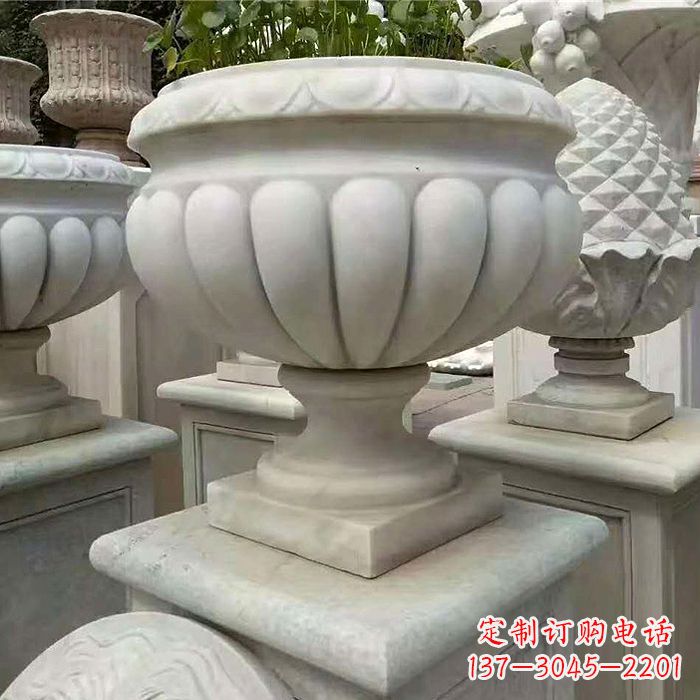 黄冈优雅的汉白玉花盆雕塑