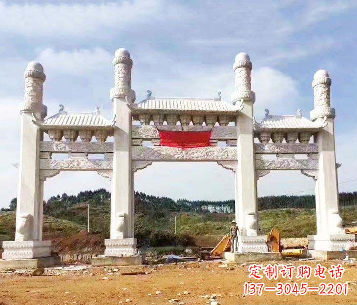 黄冈汉白玉三门牌坊石雕