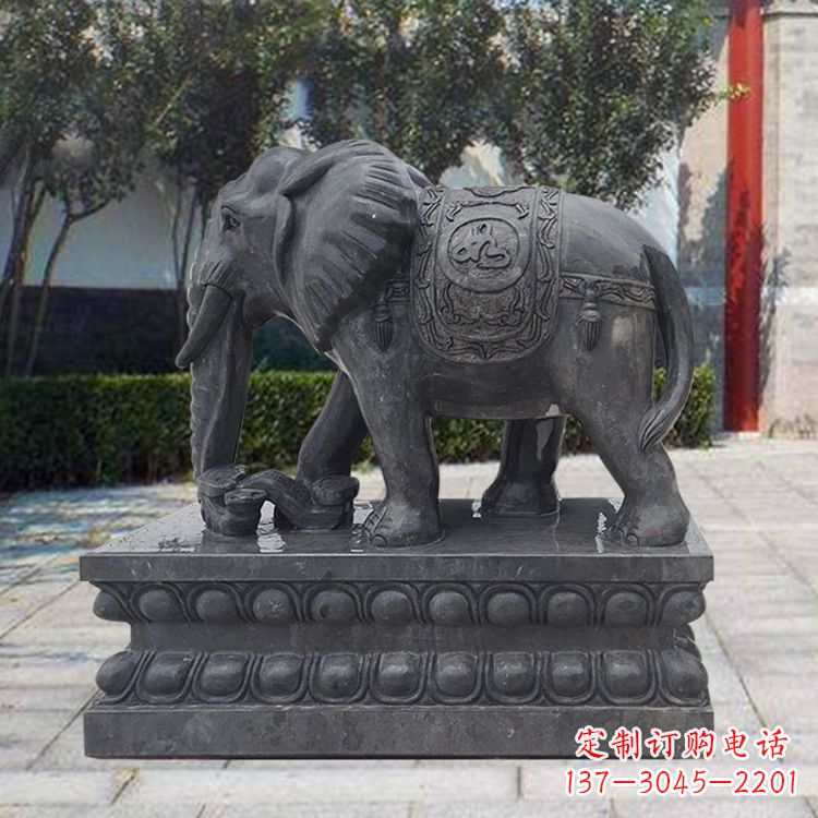 黄冈黑色石雕大象