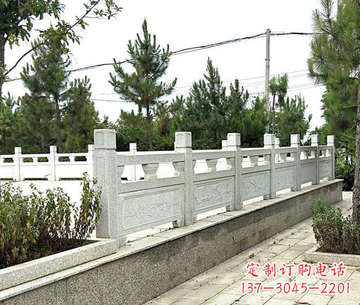 黄冈大理石栏杆雕塑:精致的定制艺术品