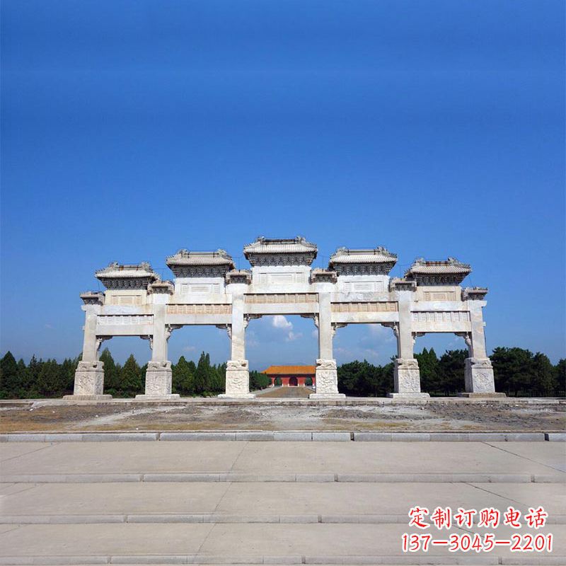 黄冈景区广场五门石雕牌楼