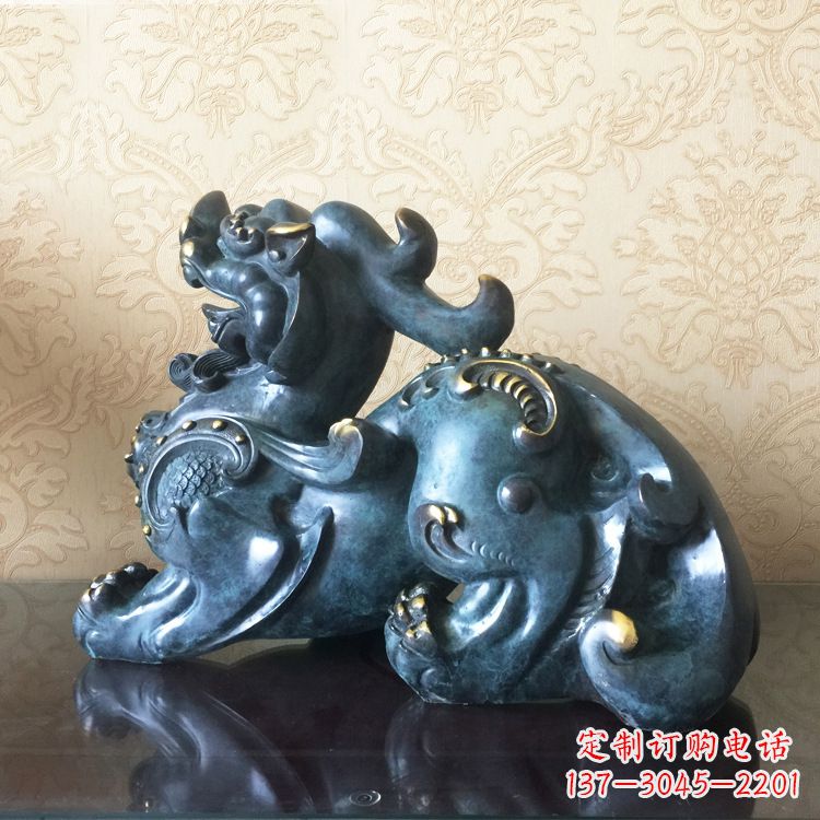 黄冈烤漆铜雕貔貅神兽动物摆件
