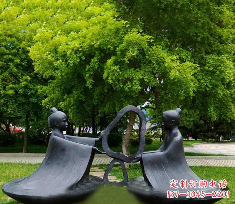 黄冈象征着智慧与信仰的孔融铜雕
