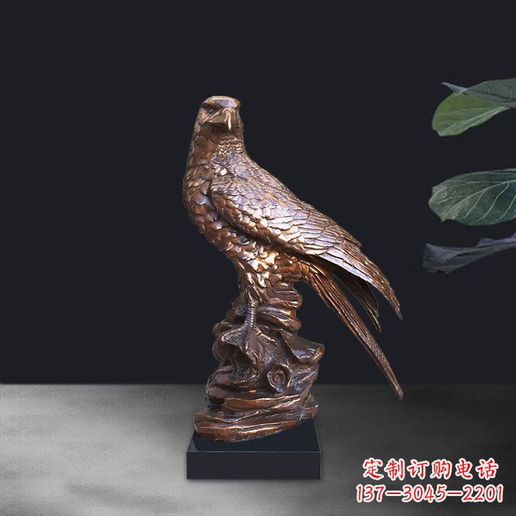 黄冈老鹰雕塑摆件