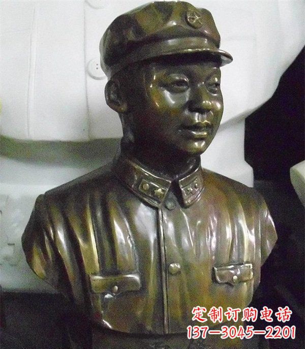 黄冈雷锋胸像校园玻璃钢仿铜人物雕塑