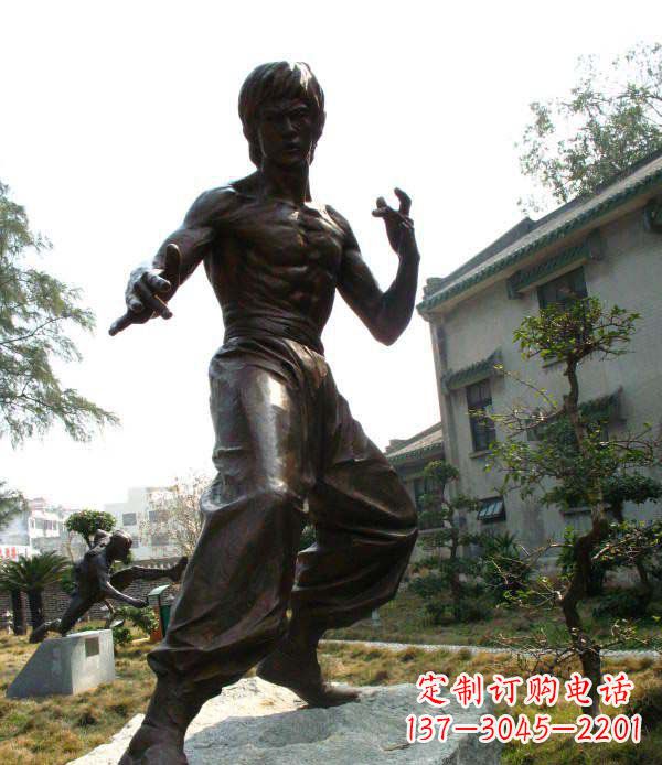 黄冈李小龙公园名人铜雕