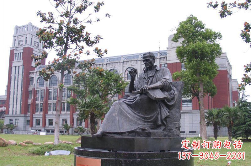 黄冈卢梭西方名人铜雕由中领雕塑定制,是一款完…