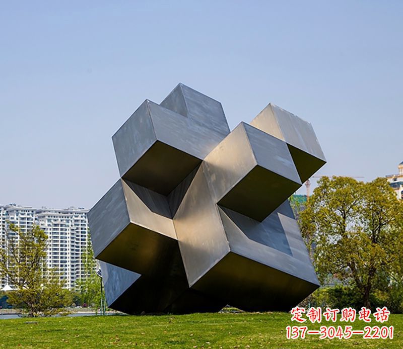 黄冈童年回忆,用魔方不锈钢雕塑激发梦想