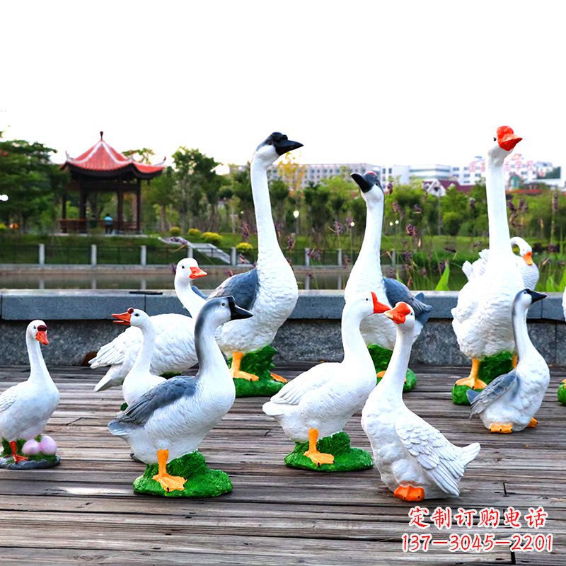 黄冈农场户外草地水景天鹅动物雕塑摆件