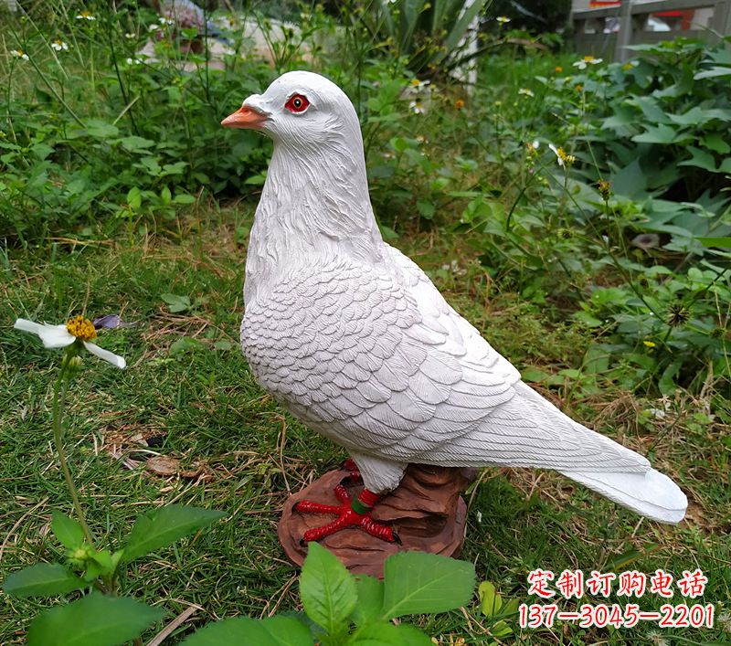 黄冈为和平献芳礼：精美少女与和平鸽雕塑