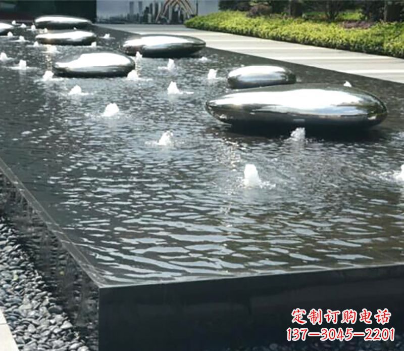 黄冈水滴水池不锈钢雕塑