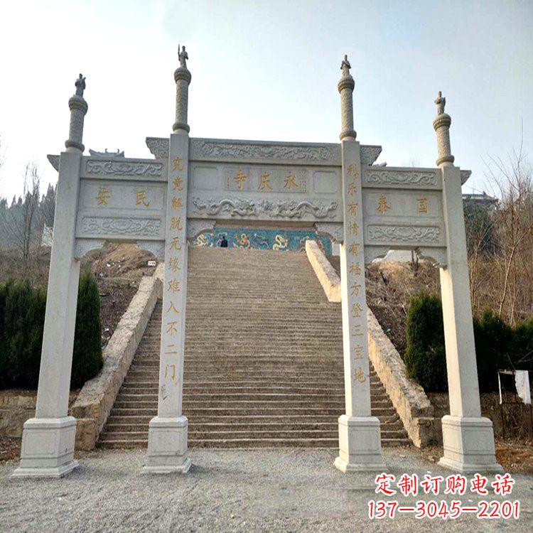 黄冈寺庙入口无楼牌坊