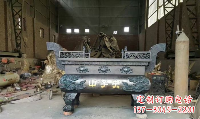 黄冈寺庙香炉铜雕_2